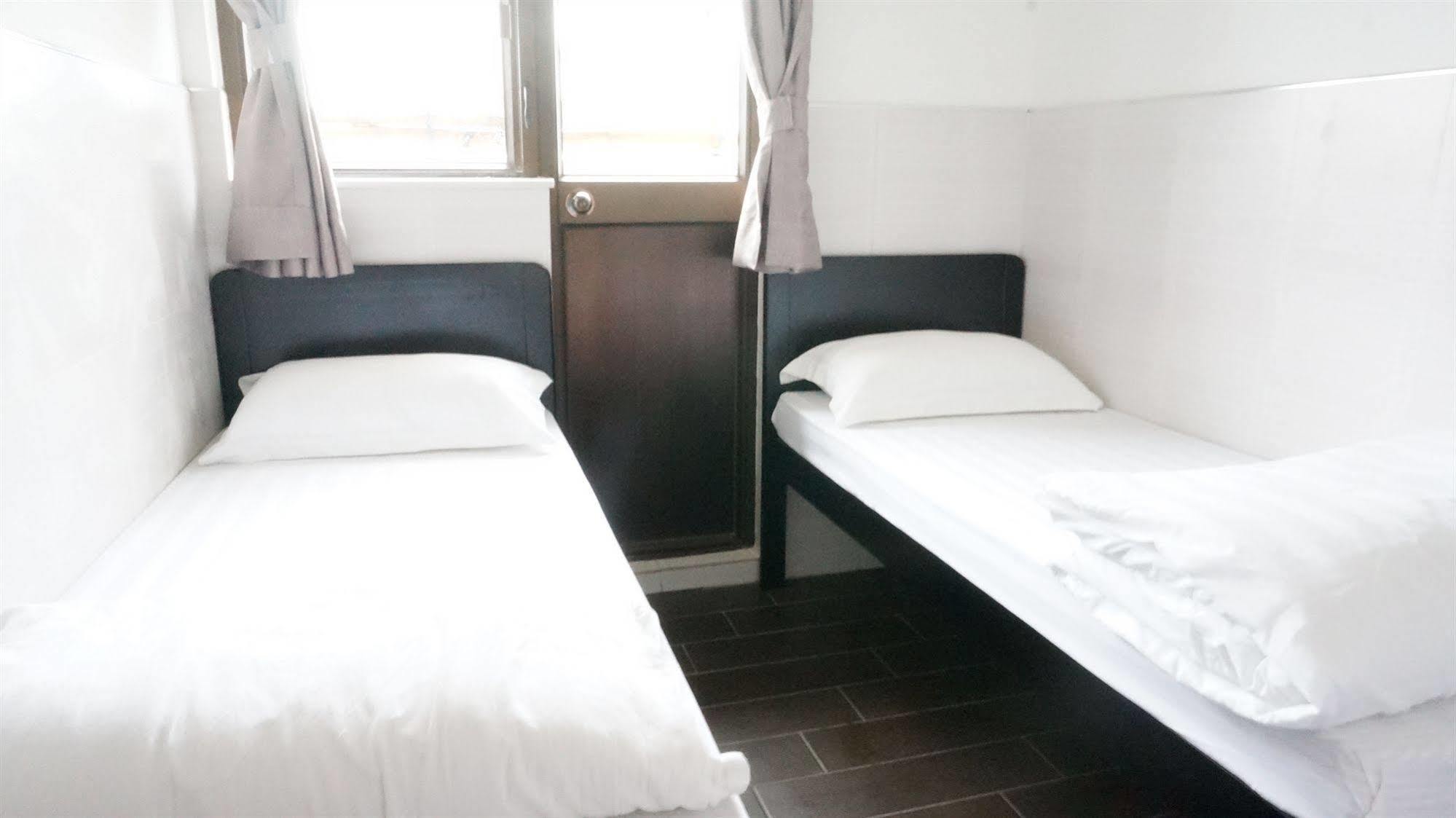 Kowloon Mongkok 1812 Guest House Hong Kong Exterior foto