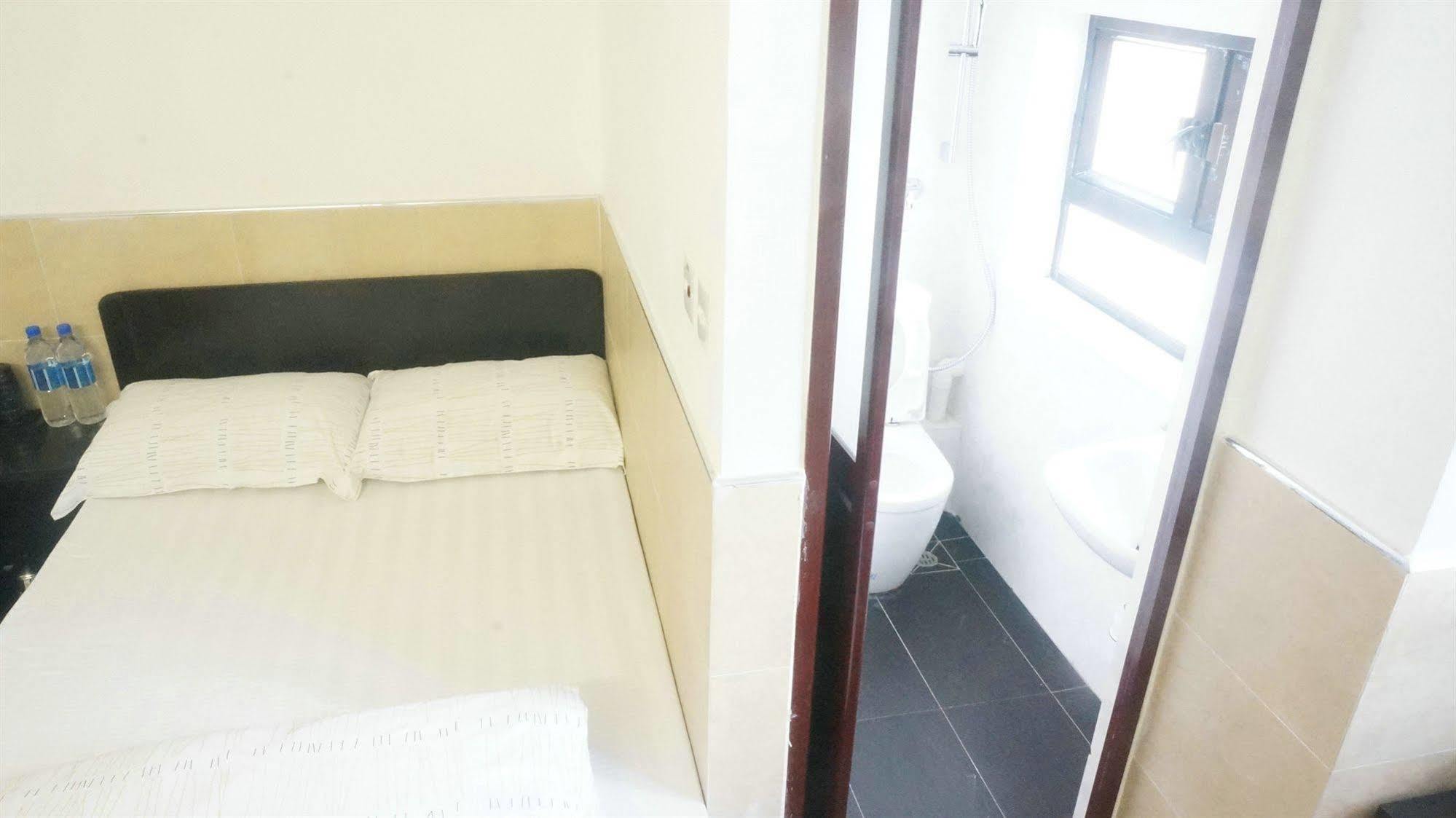 Kowloon Mongkok 1812 Guest House Hong Kong Exterior foto